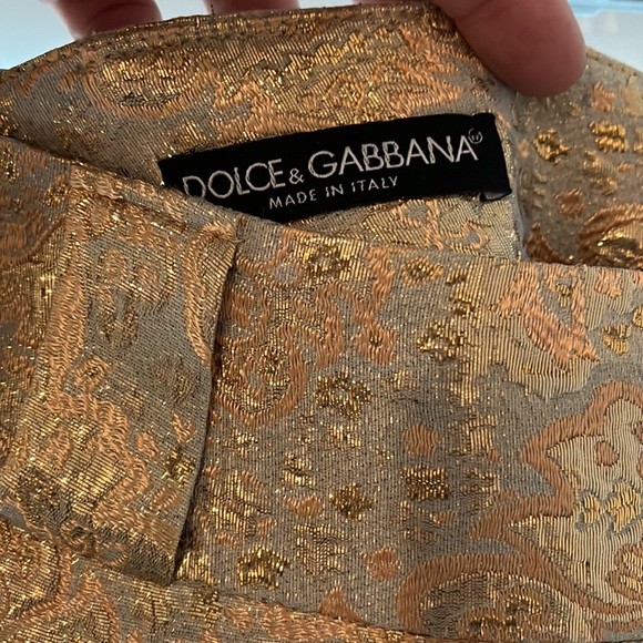 Vintage Dolce Gabbana suit- It is Gold with Shell Trim, Silk Lining 100%, RARE - Picture 6 of 11